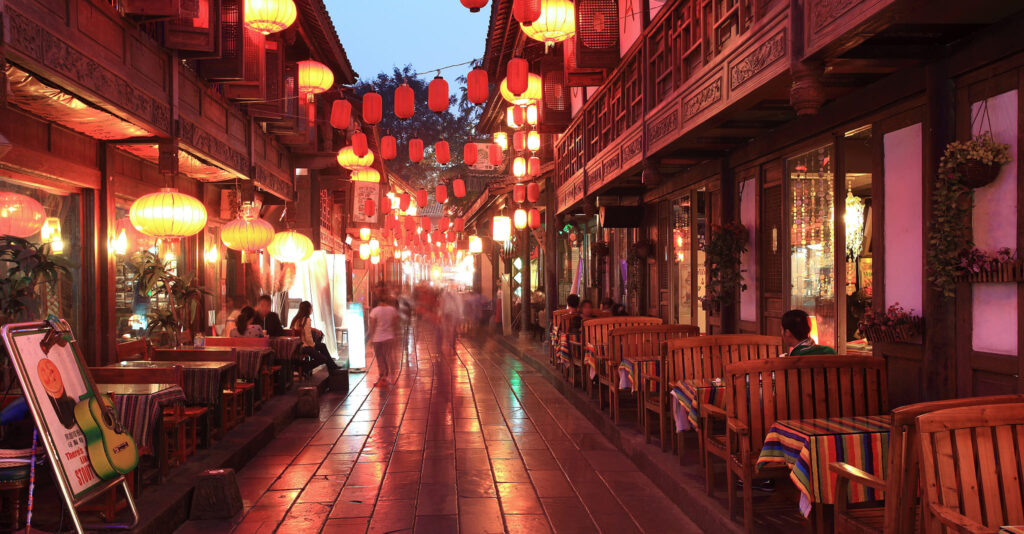 Ultimate Guide to Jinli Ancient Street: Step Back in Time in Chengdu